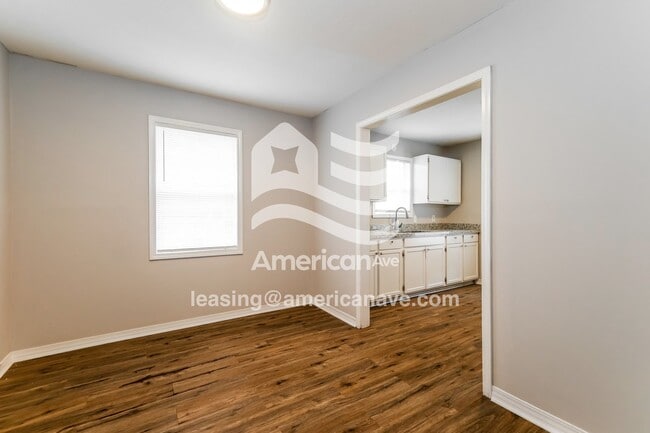 Photo - 320 McTyere Ave