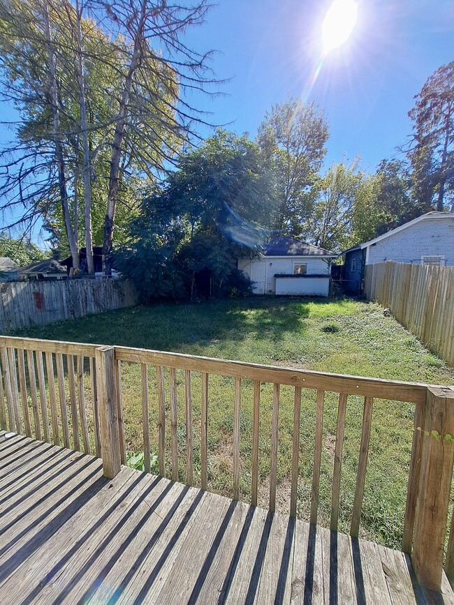 Photo - 44 E Parkwood Dr