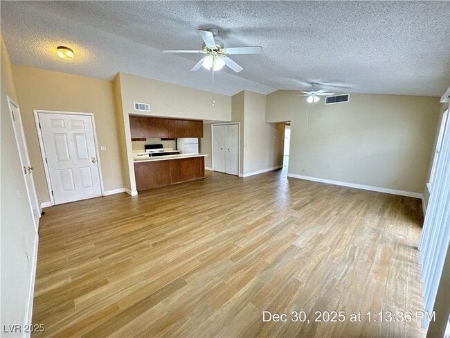 Photo - 1013 Neil Armstrong Cir