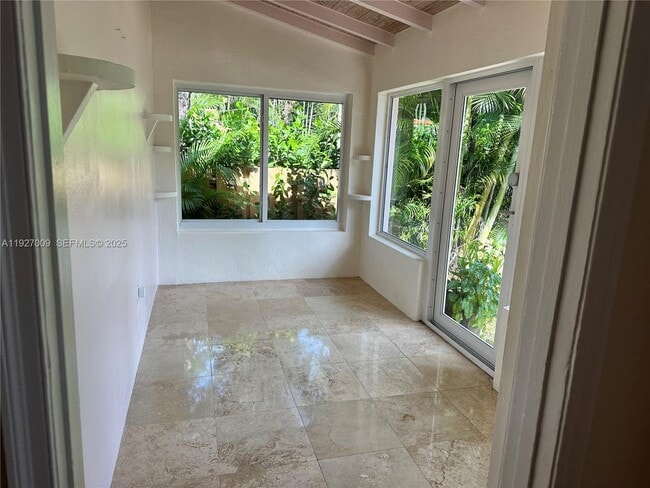 Photo - 203 NE 86th St