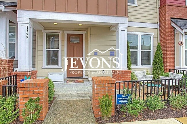Photo - 1399 NE Hickory Ln