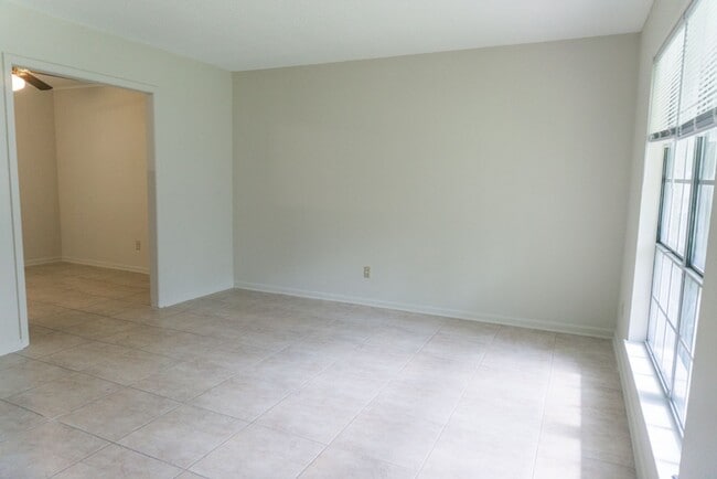 Photo - 1225 Parktown Dr