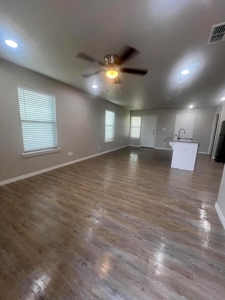 2632 Hickory Ave