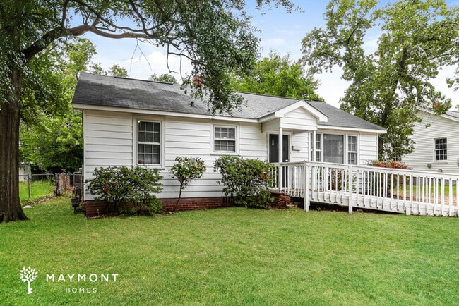 Photo - 2358 Forster St