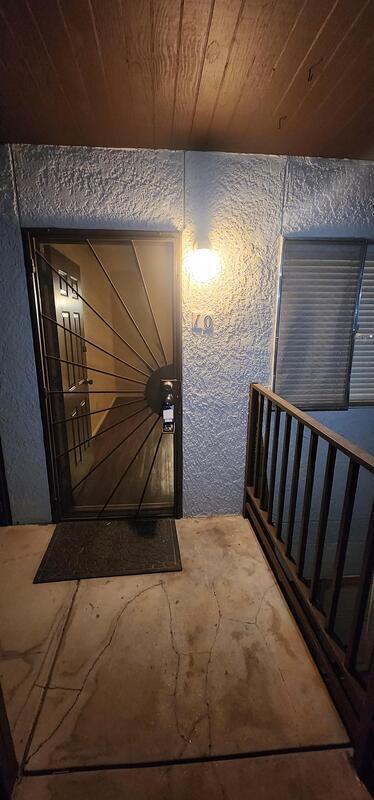 Photo - 2843 E 17th St