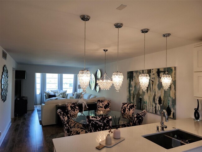 Photo - 301 Cambridge Rd Unit 301