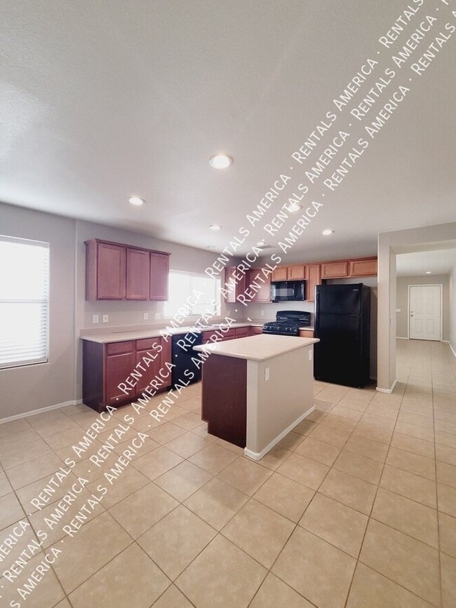 776 E Cowboy Cove Trail