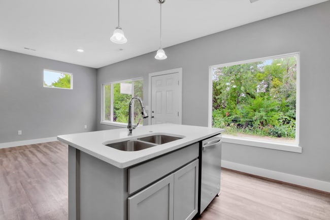 Photo - 4653 E 45th St N