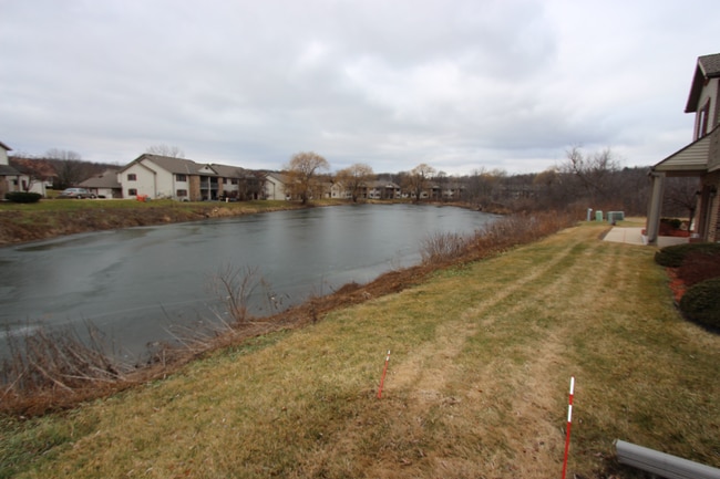 Photo - W192S7839 Overlook Bay Rd Unit G