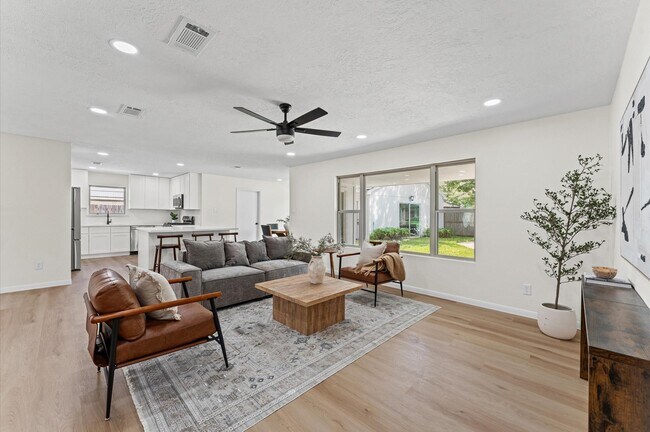 Photo - 2914 Riata Ln