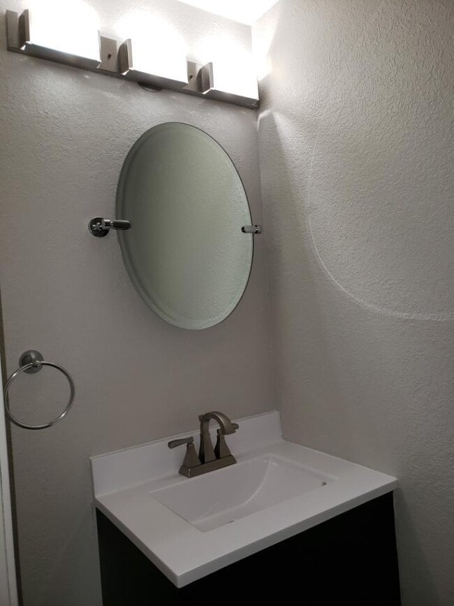 Photo - 1149 W South Park Ave