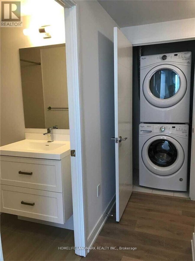 Photo - 50 Wellesley St E Unit 1702