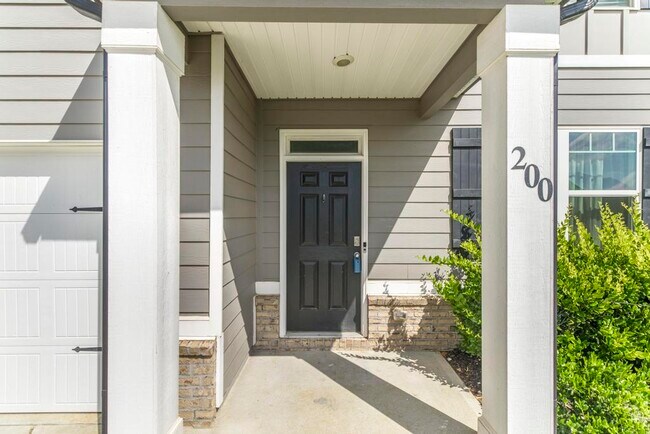Photo - 200 Harrow Dr