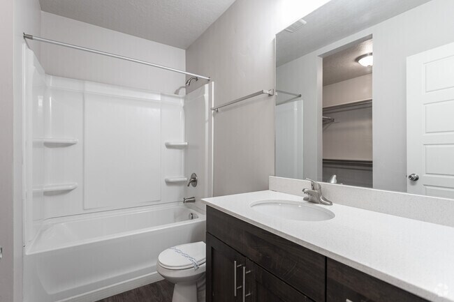 BR, 2BA - 1,105SF - Primary Bathroom
