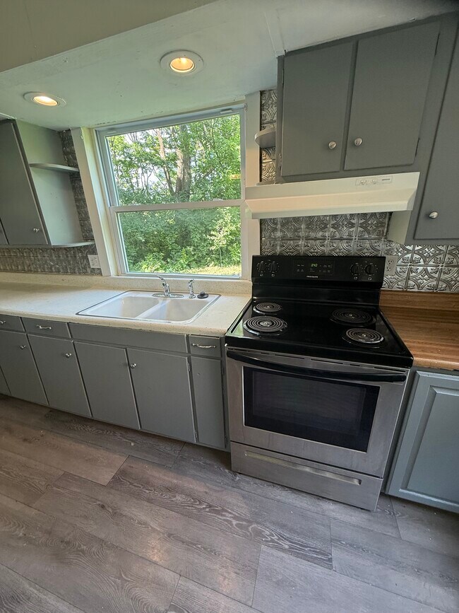 Photo - 10 Suncrest Ter Unit 3