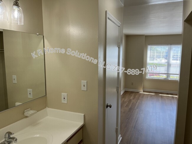 Photo - 1449 Olivewood Ct