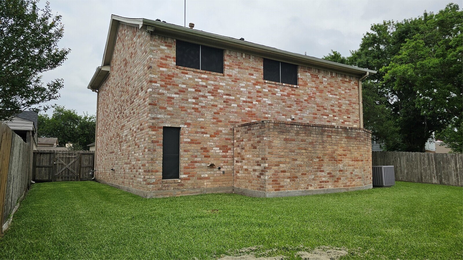 Photo - 3607 Duncaster Dr