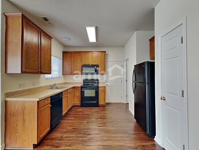 Photo - 539 Rockbridge Dr