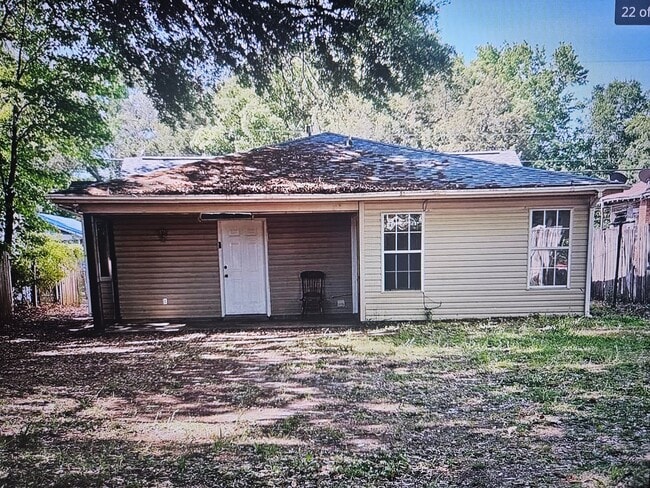 Photo - 1204 Seneca St