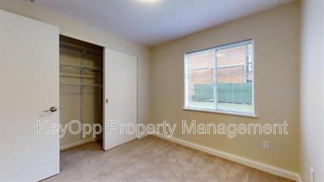 Photo - 806 35th Ave