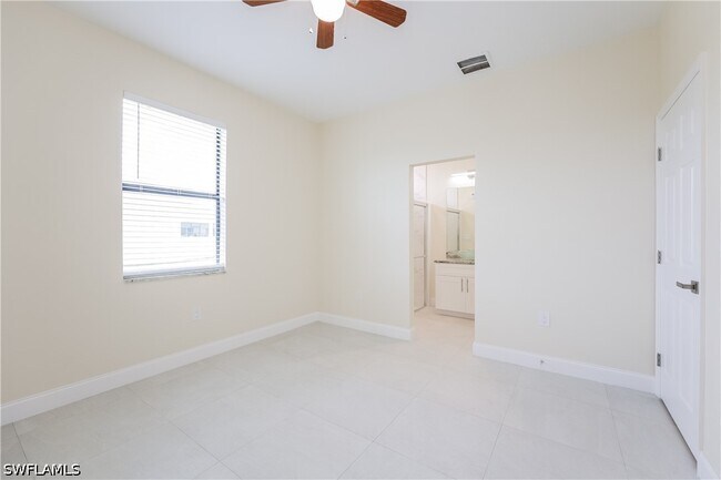 Photo - 1125 Capp Ave