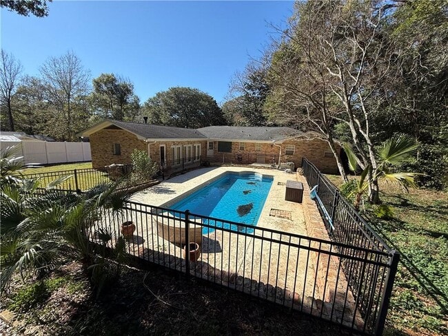 Photo - 315 Gaines Ave