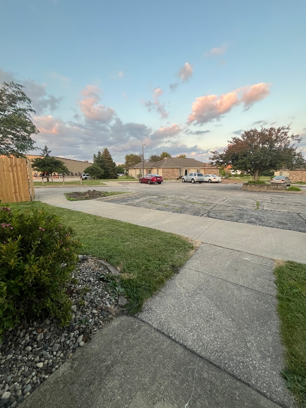 Photo - 100 Lakeview Ct Unit 123