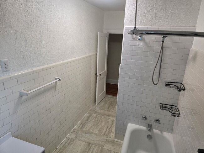 bathroom - 12 Sharaf St