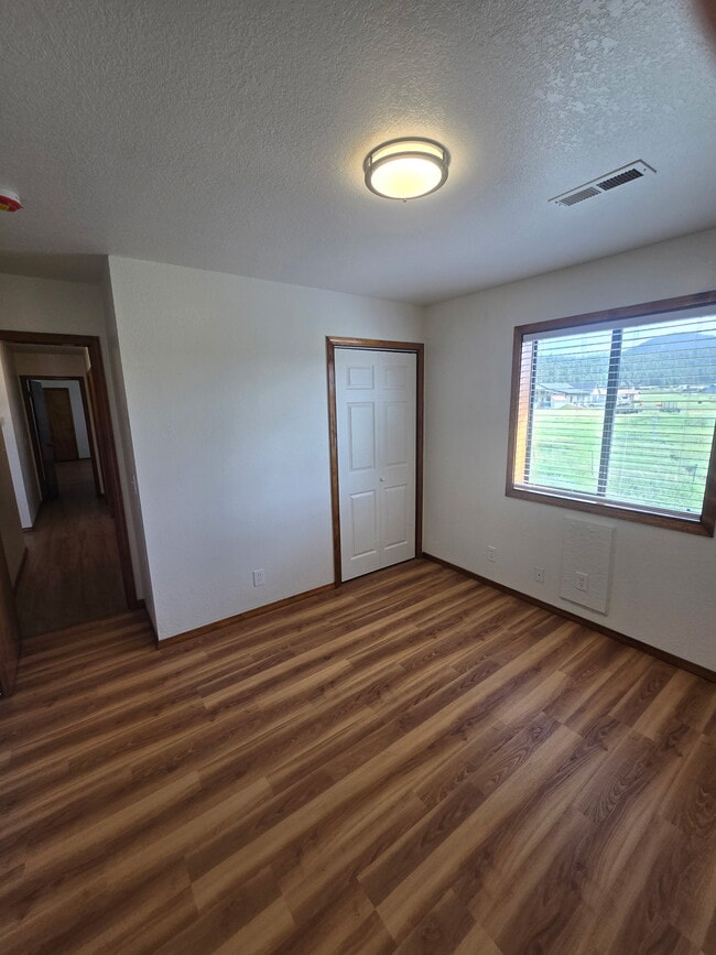 7375 W Bridle Trail