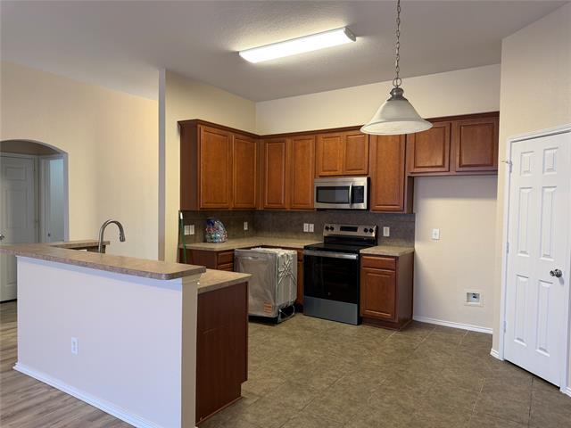 Photo - 305 Woodridge Dr