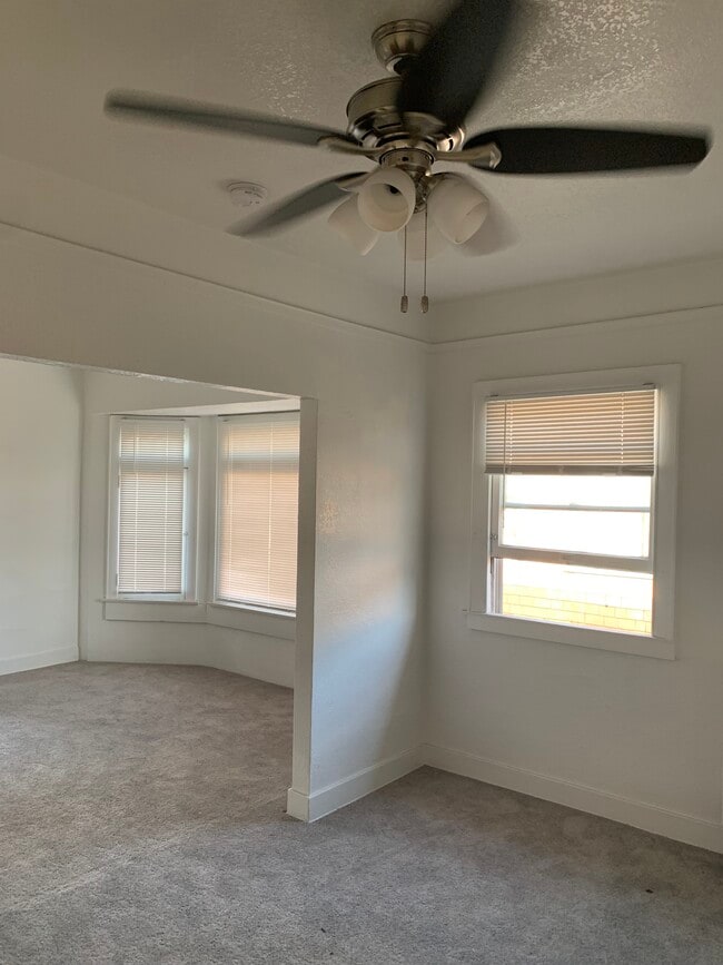 LIVING ROOM - 2418 W 23rd St Unit 2418