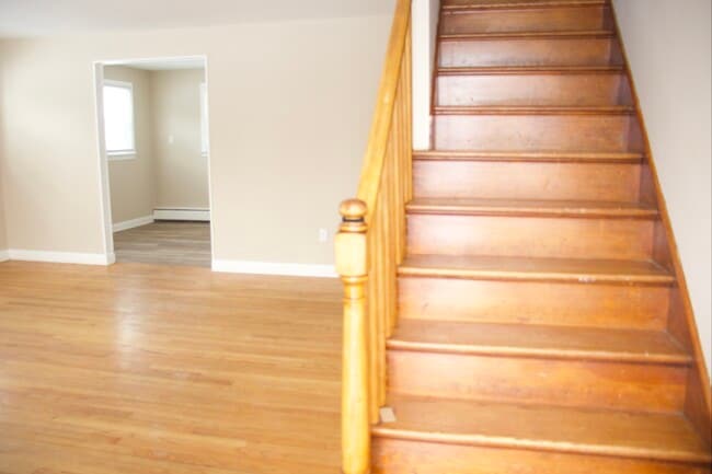 Living room - 10 Greenbrier Dr