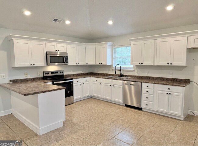 Photo - 206 Willow Dr