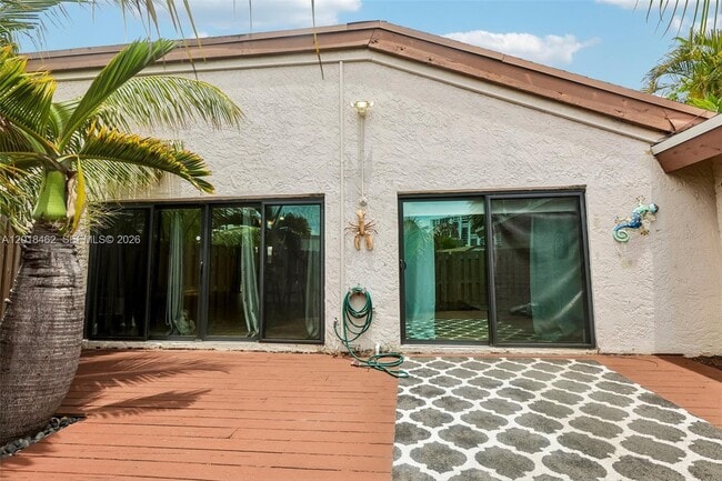 Photo - 2731 Parkview Dr S