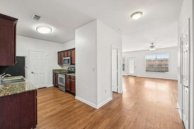 Photo - Oaks Estates of Coppell