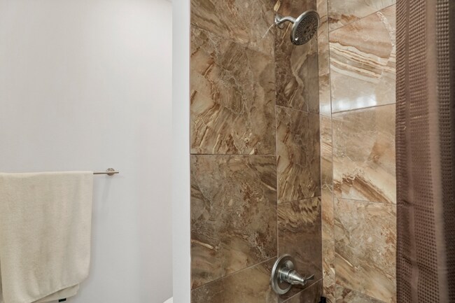 Photo - 5946 W Iowa Pl