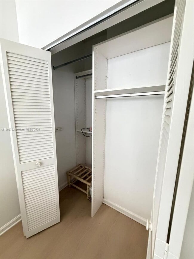 Photo - 11690 Briarwood Cir