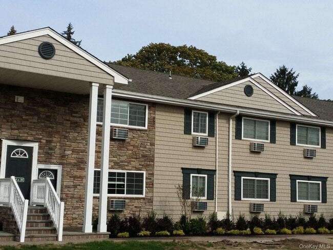 Building Photo - 319 Brook Ave Unit 319-2A