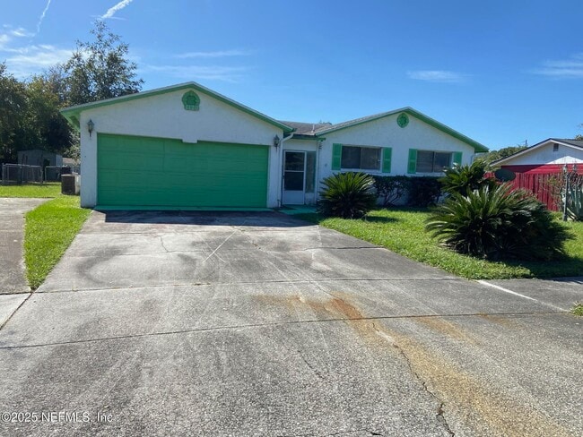 Photo - 1120 Bluehill Dr N