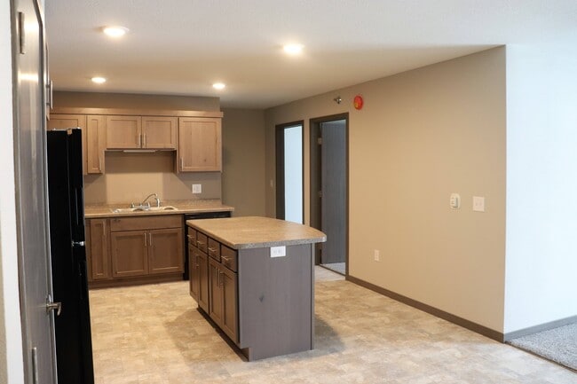 Photo - Thunder Hawk