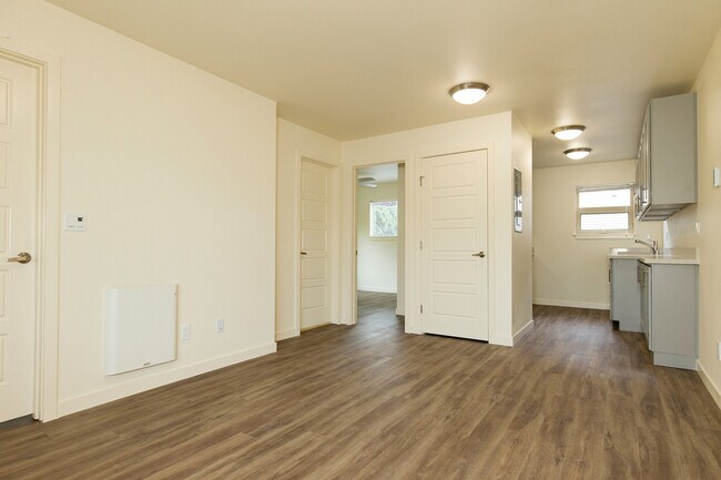 Building Photo - 2237 NW 59th-7 Unit 7 Rental