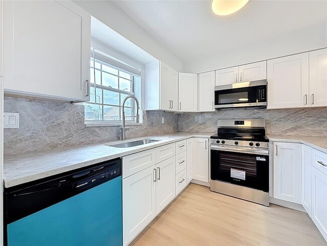 Photo - 200 Country Club Dr Unit 1301