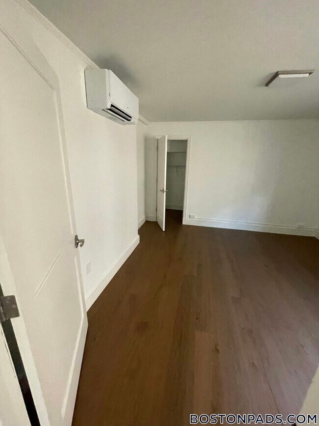 1200 Massachusetts Ave Unit 317