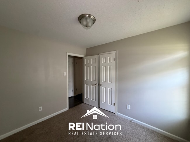 Photo - Move-In Ready 3BR/2BA Home in 38133 - Hardwood Floors & Great Storage