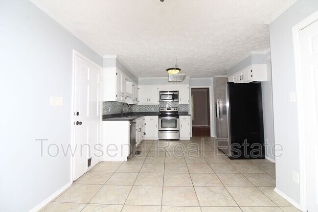 Photo - 5827 Hibernia Dr