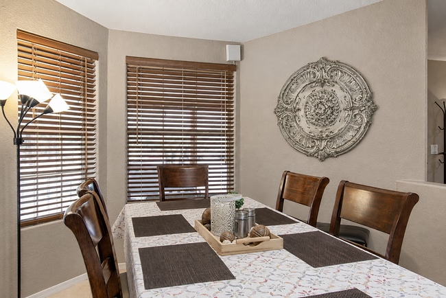 Photo - 78 N Ponderosa Cir
