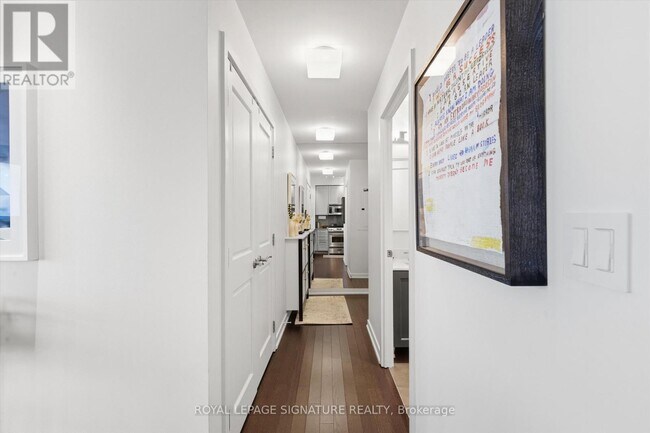 Photo - 33 Lombard St