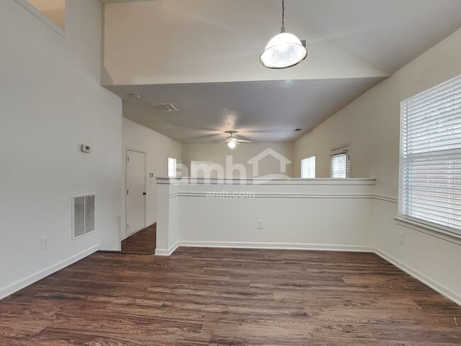 Photo - 148 Ventura Trl