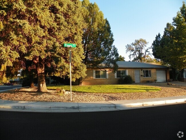 Building Photo - 8522 Flower Pl NE Rental
