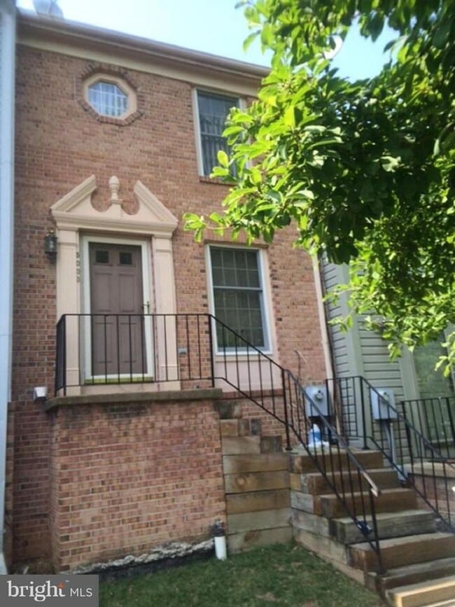 Building Photo - 5003 9th St S